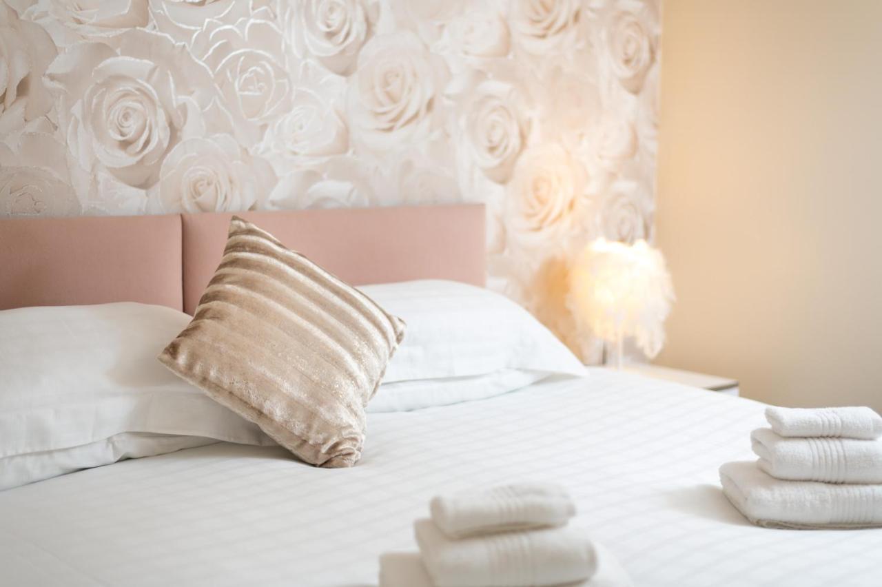 Four Oaks House Villa คาร์ลไอเอิล ภายนอก รูปภาพ
